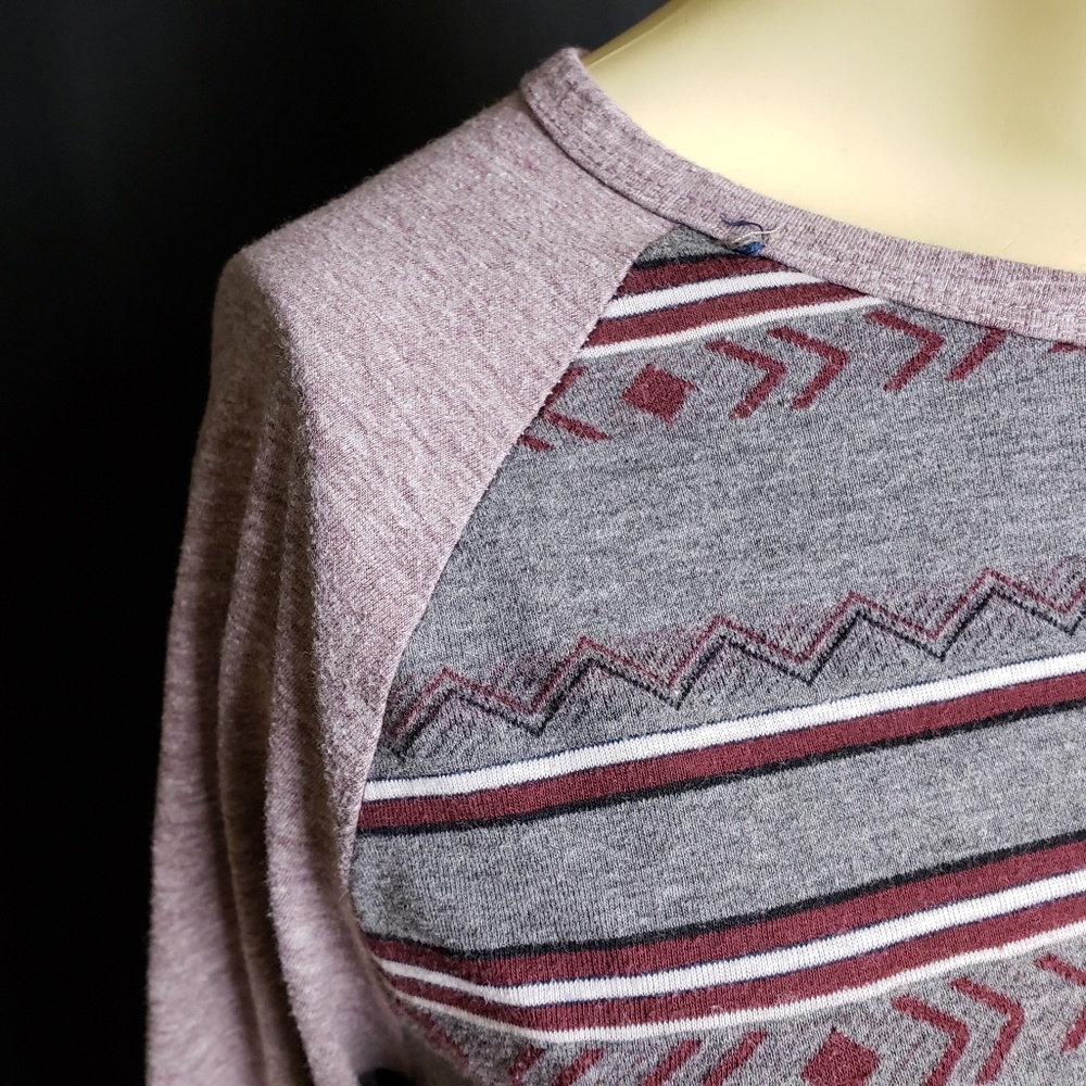 ON THE BYAS Top in Women's size L - Picture 2 of 5